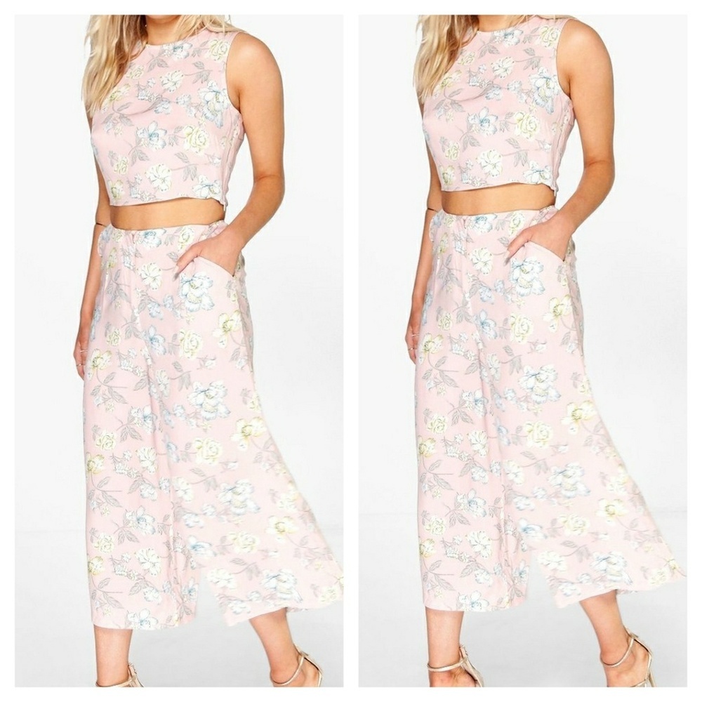 BRAND NEW 2 piece set